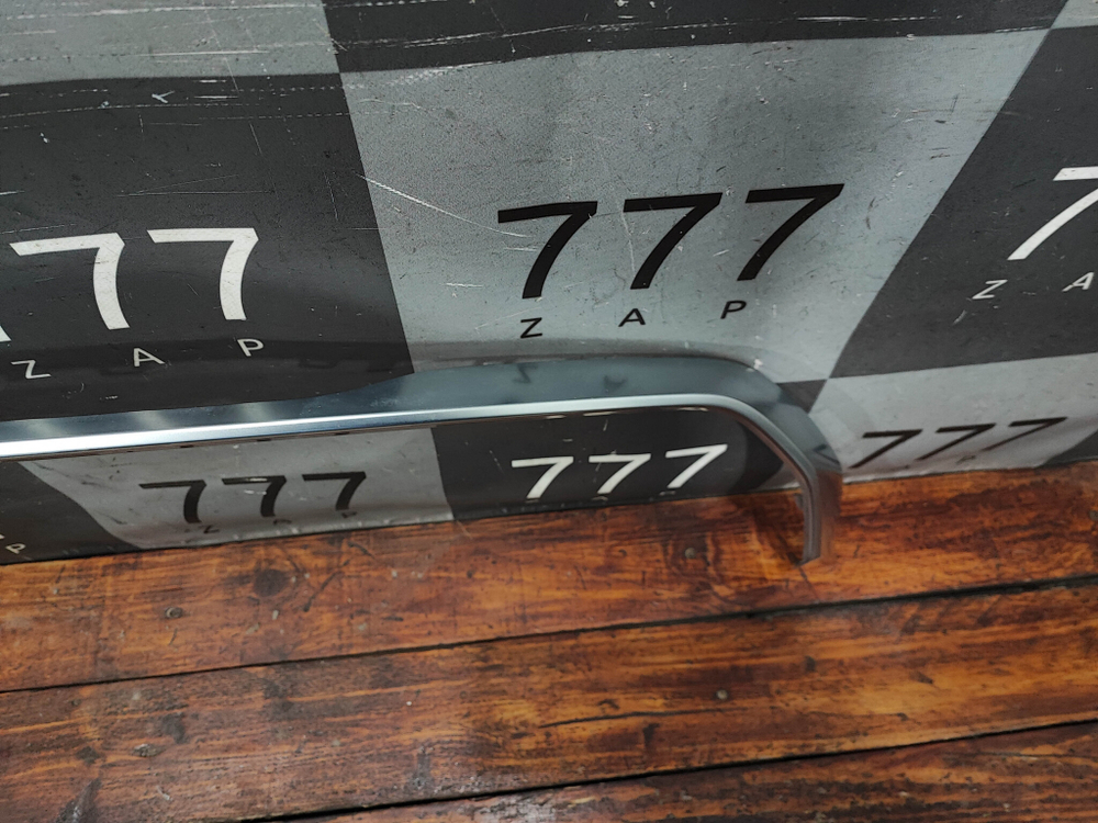 Накладка молдинг хром заднего бампера Audi Q5 (FY) 20-нв Б/У Оригинал  80A853057A3Q7