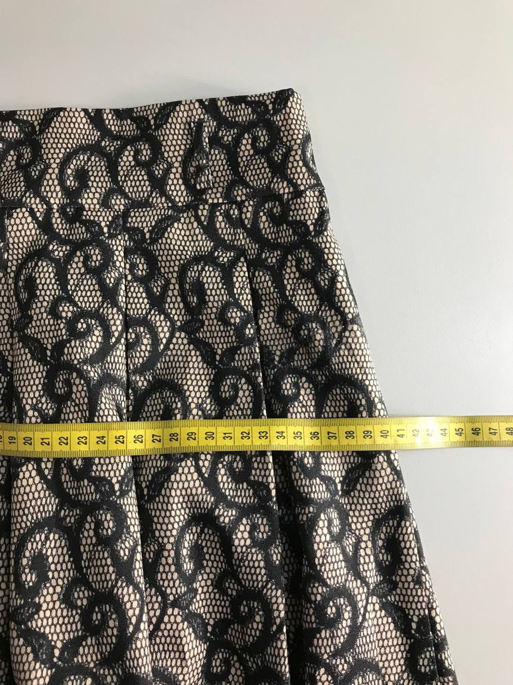 Юбка ажурная прямого кроя, маркировка 36, визуально на 42 размер