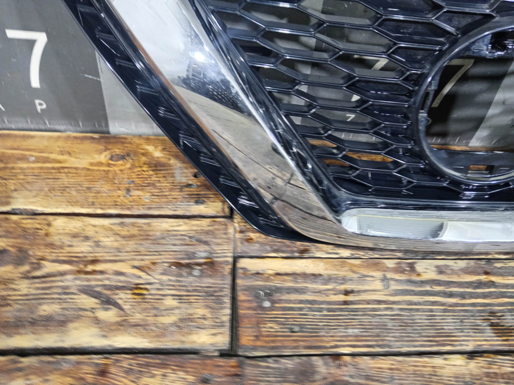 Решетка радиатора Nissan Qashqai 2 (J11) 17-24 Б/У Оригинал 62310HV32D