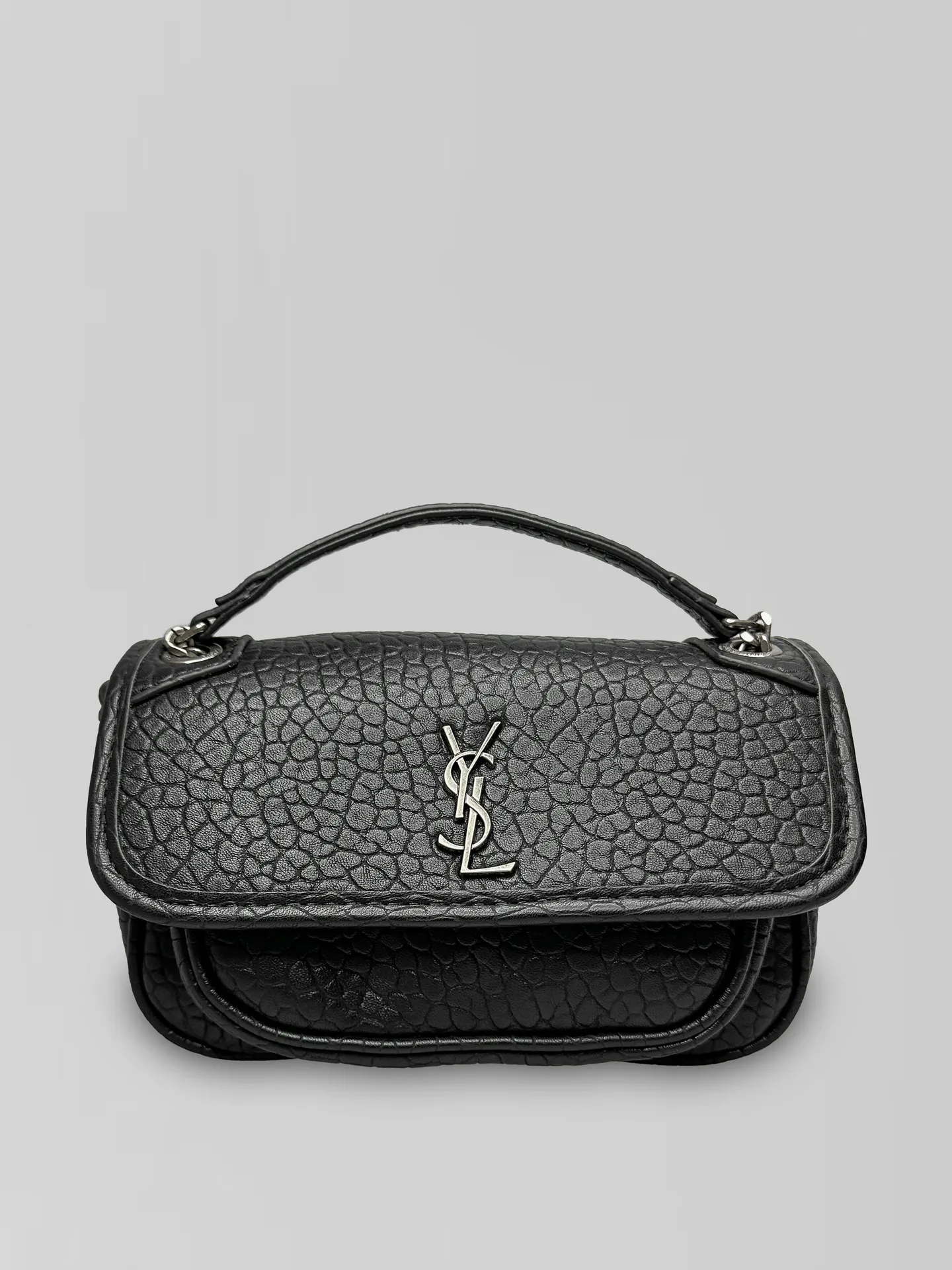 Сумочка 6029 однотонная с одним отделением и металлической цепочкой