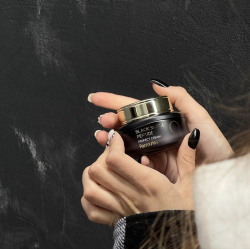 Омолаживающий крем для лица с комплексом из 9 пептидов Farm StayBlack Snail & Peptide9 Perfect Cream