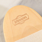 Массажная щётка с деревянными гладкими зубчиками