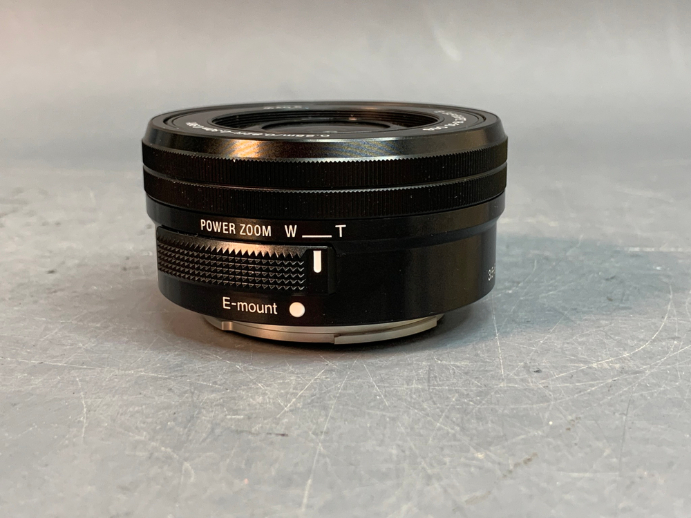 Sony ZV-E10 Kit 16-50mm 560 кадров
