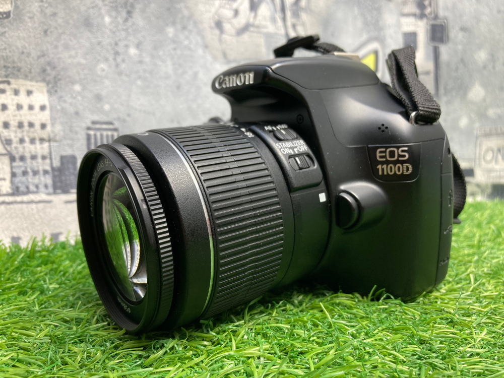 Canon 1100D Kit 18-55mm 3.5-5.6 IS II 8.700 кадров