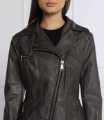 куртка agnes GUESS - графитовый (W2YN15 WEP70)