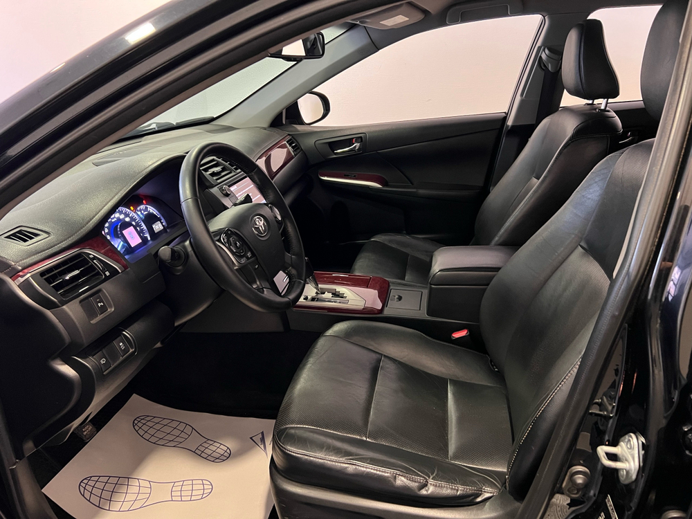 Toyota Camry, 2014 год
