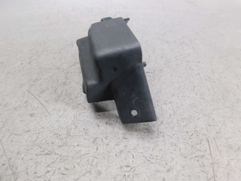 Крышка блока ABS правая Suzuki Gladius SFV400 VK58A 47441-44H