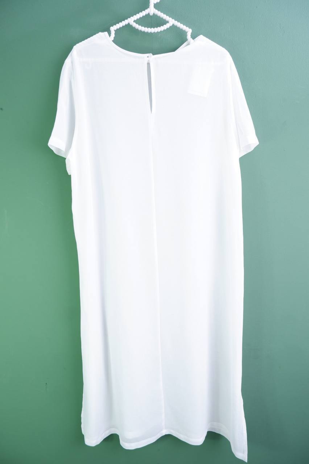 Платье прямого кроя, визуально на 52/54 размер