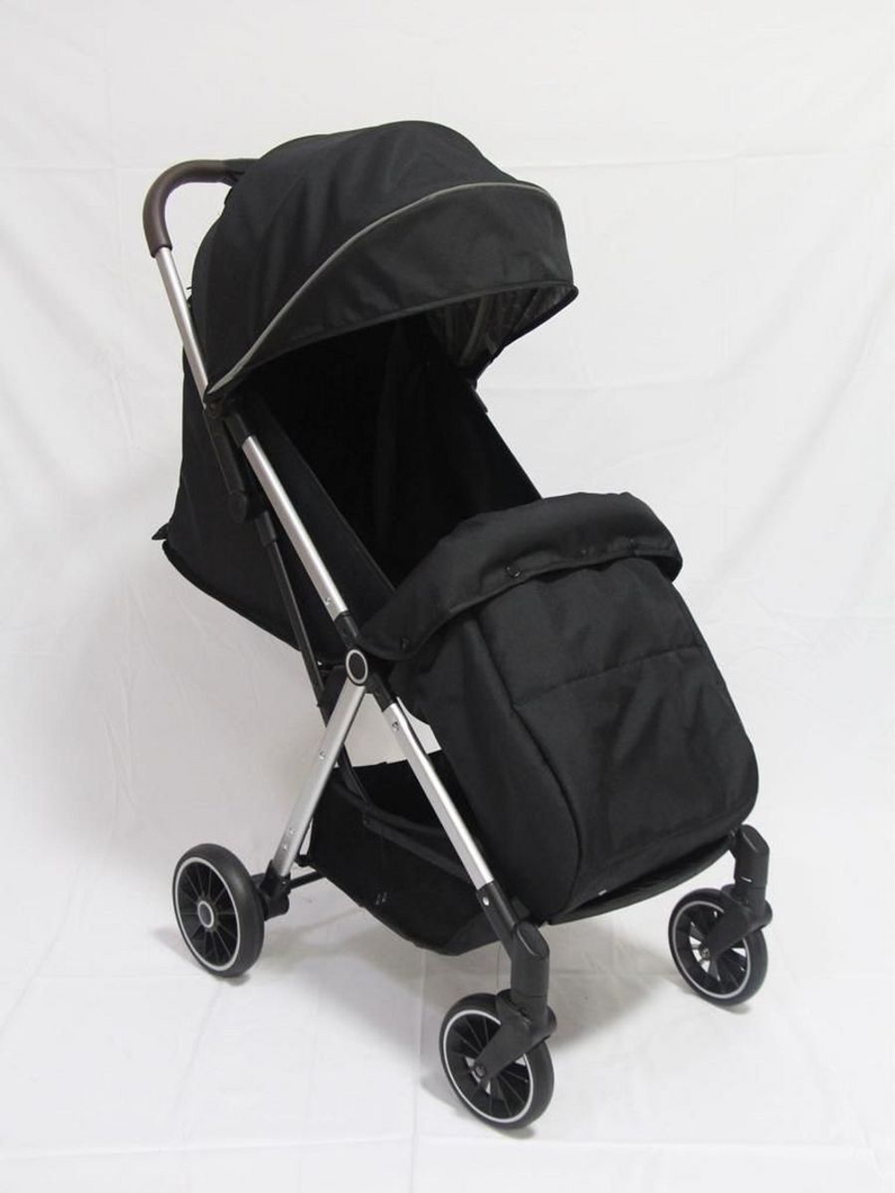 Прогулочная коляска luxmom 1100