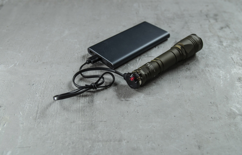 Armytek Dobermann Pro Magnet USB Olive (теплый свет)