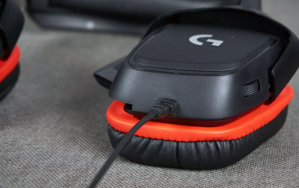 Игровая проводная гарнитура Logitech G332 черный