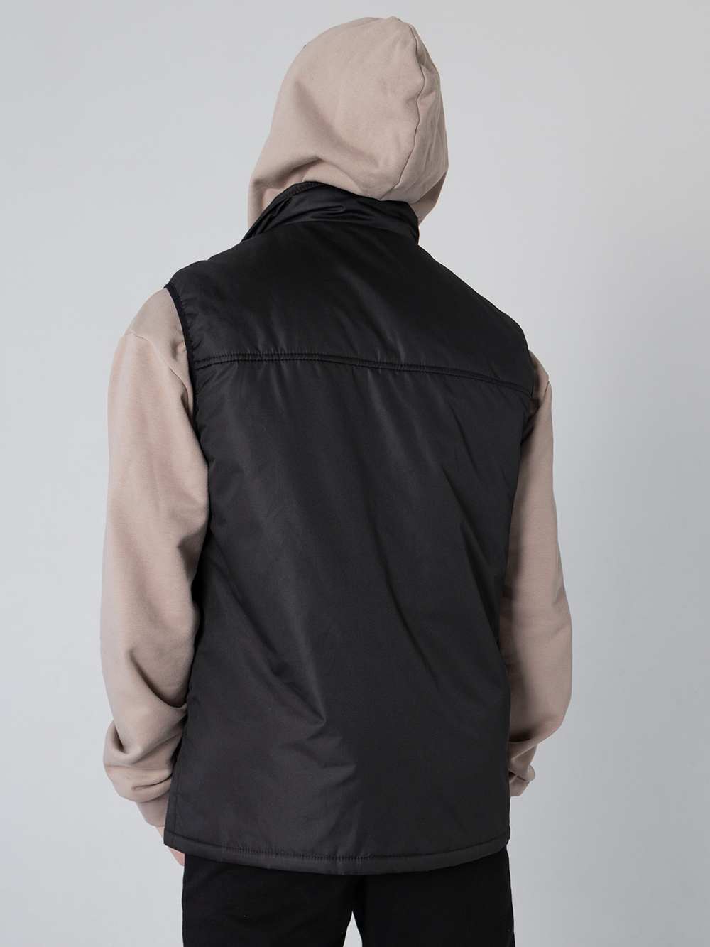 Жилет утепленный с карманами Город Горький