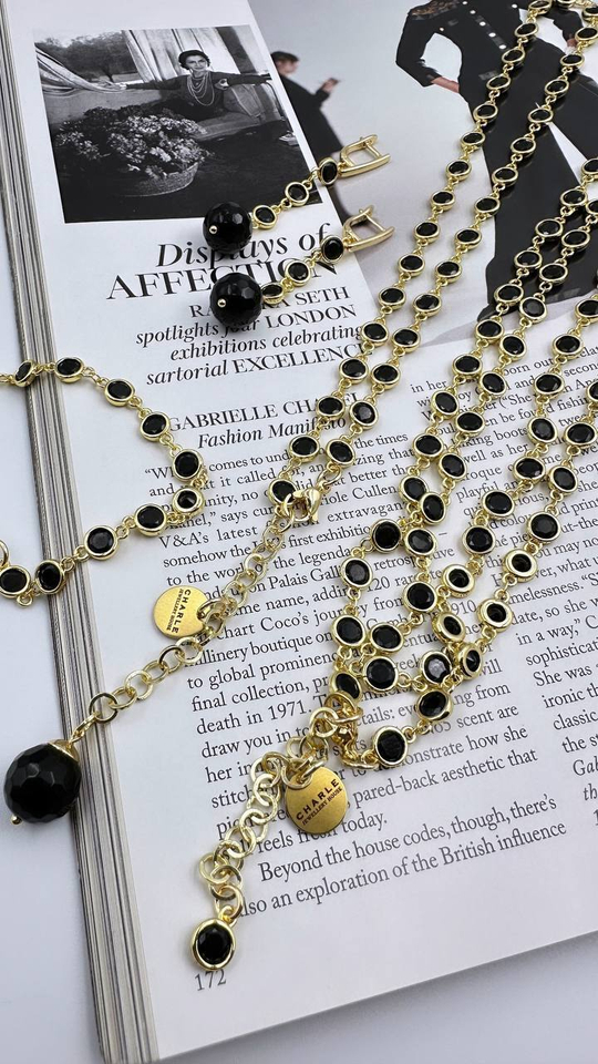 Серьги с черными цирконами Bezel и ониксом, оттенок золото