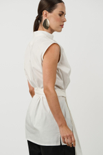 Блуза с драпировкой и поясом