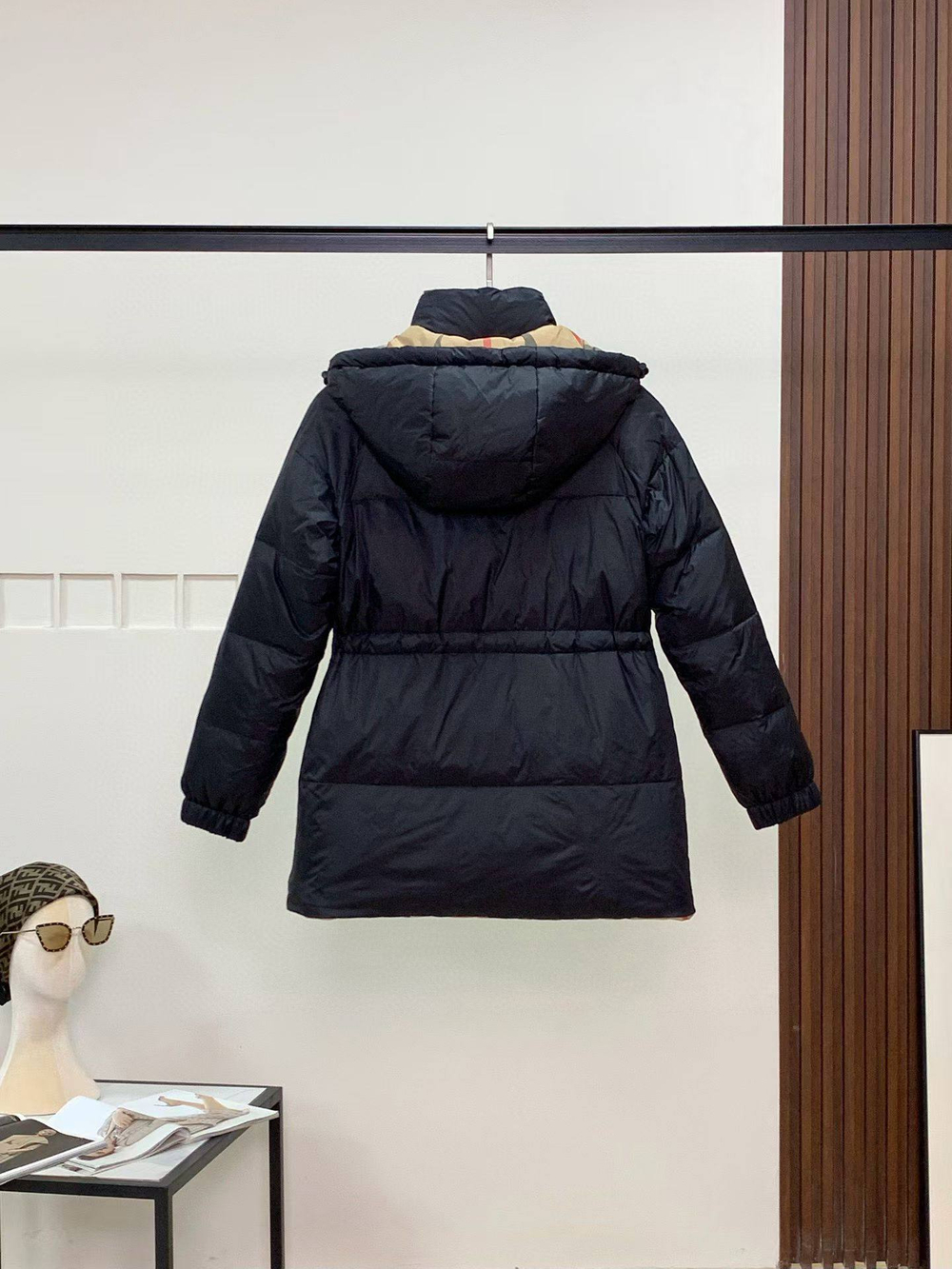 Пуховик Burberry