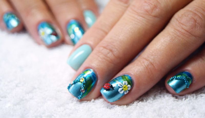 МК Альпийские Луга. Укрепление SMART-гелем и дизайн гель-лаками Tint и Chrome Effect