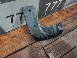 Брызговик передний правый Kia Rio 4 X-Line 17-нв Б/У Оригинал 86832H0500