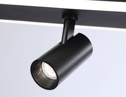 Ambrella Потолочный светодиодный светильник со сменной лампой и пультом управления LineTech FL66202