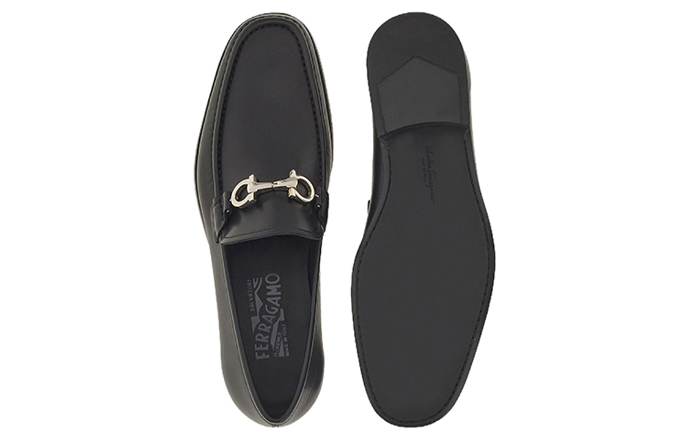 Salvatore FERRAGAMO Gancini Reversible Plaque Moccasins