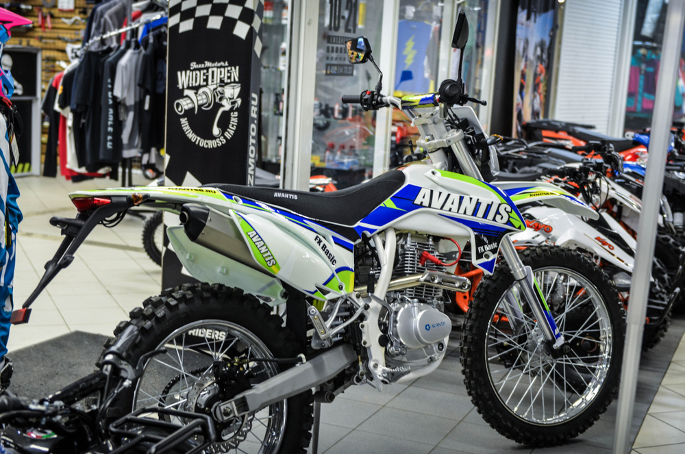 Мотоцикл AVANTIS FX 250  (172MM, возд.охл.) ПТС 2019