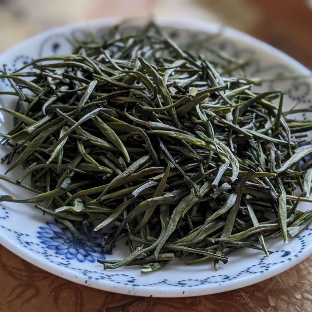 Желтый с горы Правителя (Цзюнь Шань Инь Чжень)