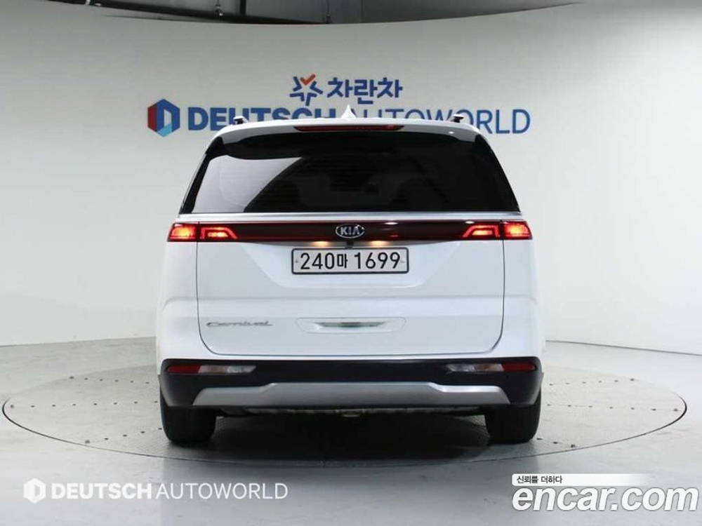 Kia Carnival (Sedona) 4 Generation 9-и местный Prestige (11.2020)