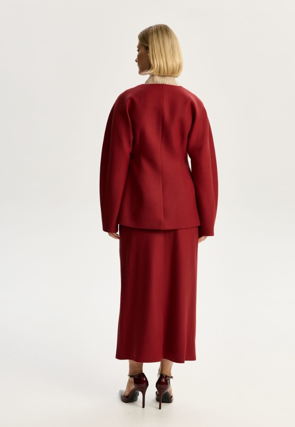 Жакет с объемными рукавами