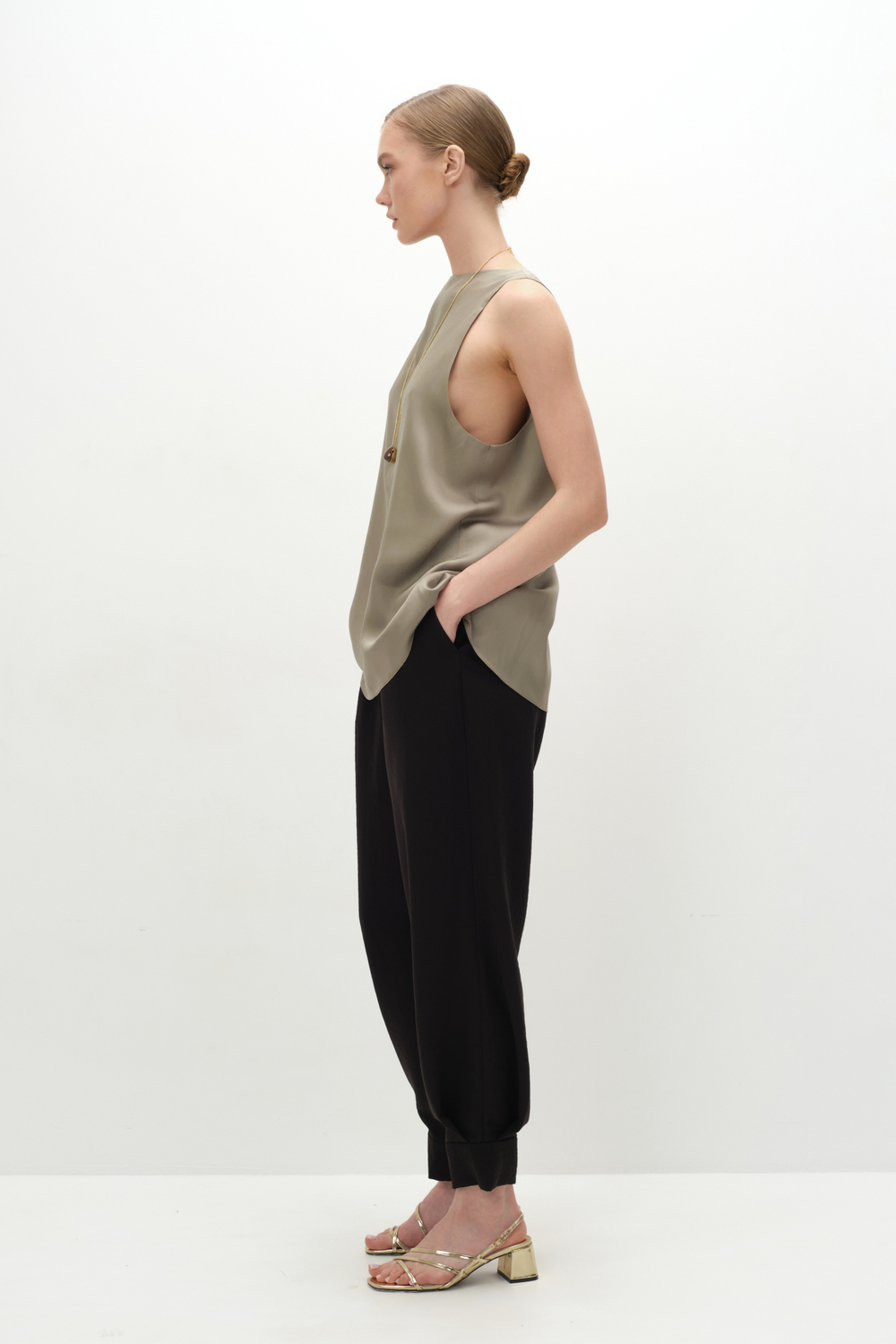 Топ струящийся