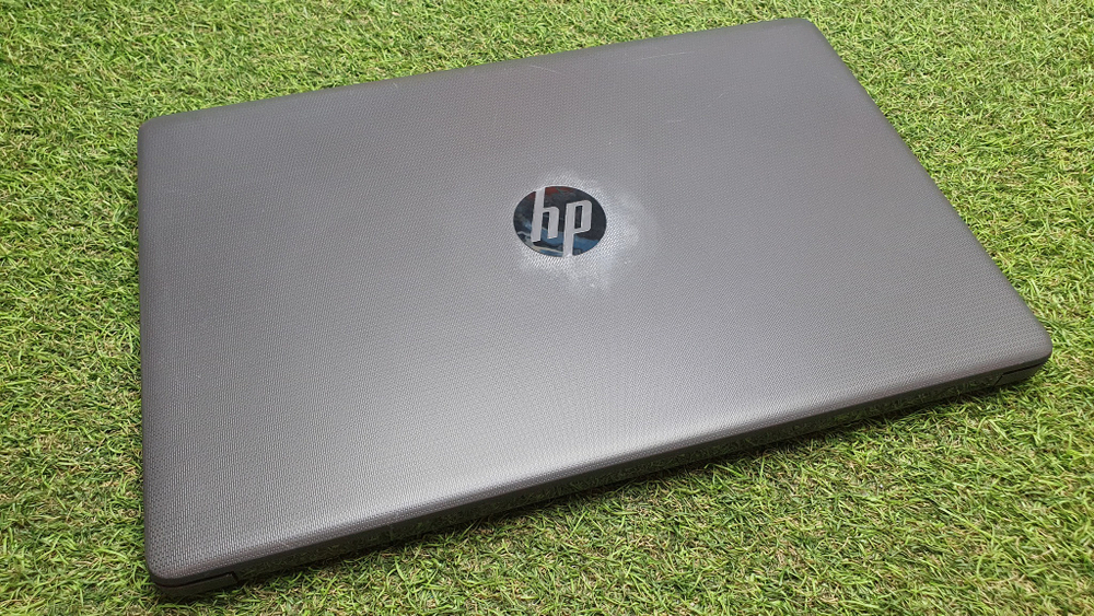 Ноутбук HP I3-7/8Gb