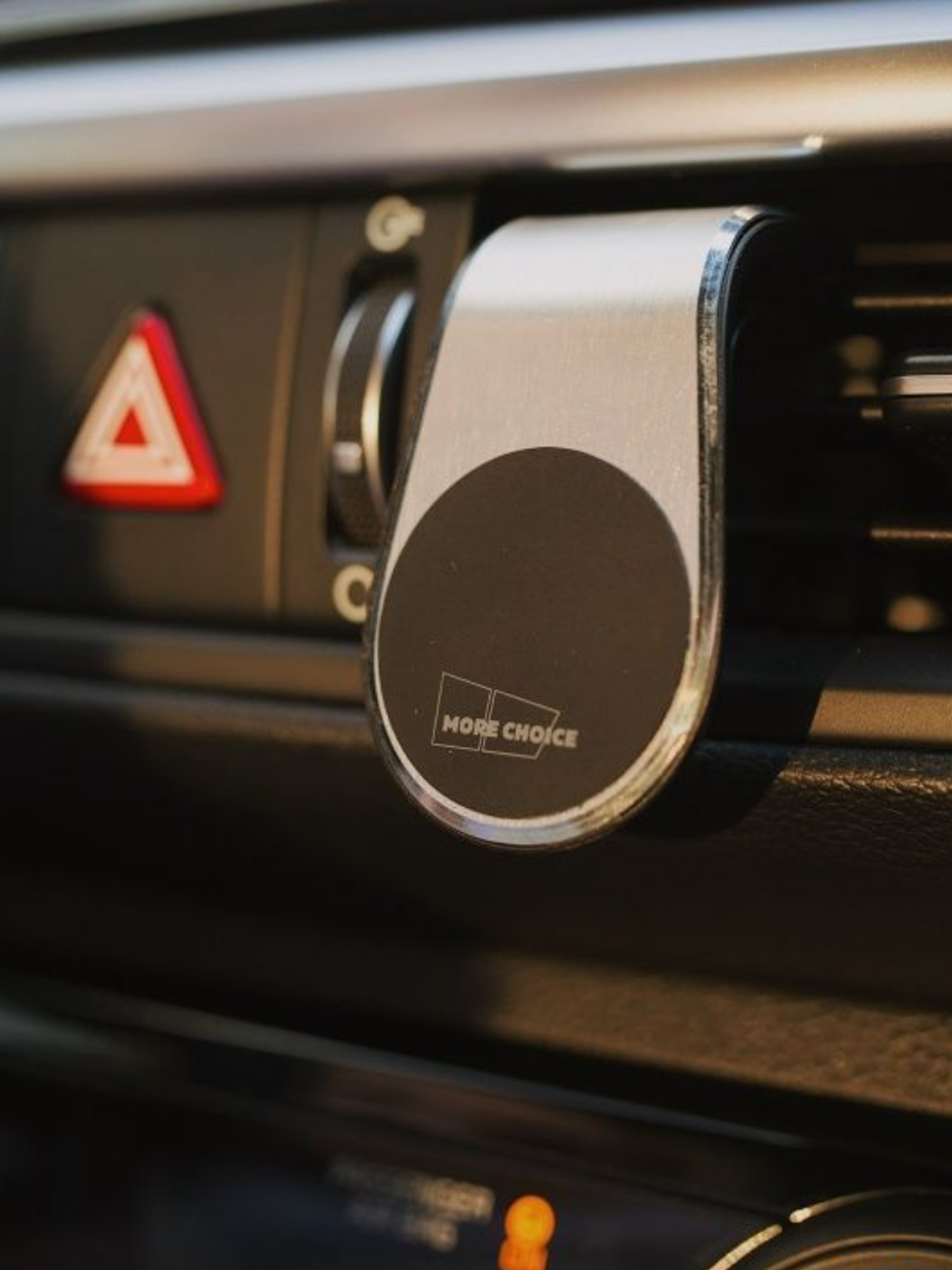 Держатель авто More Choice C04 Silver