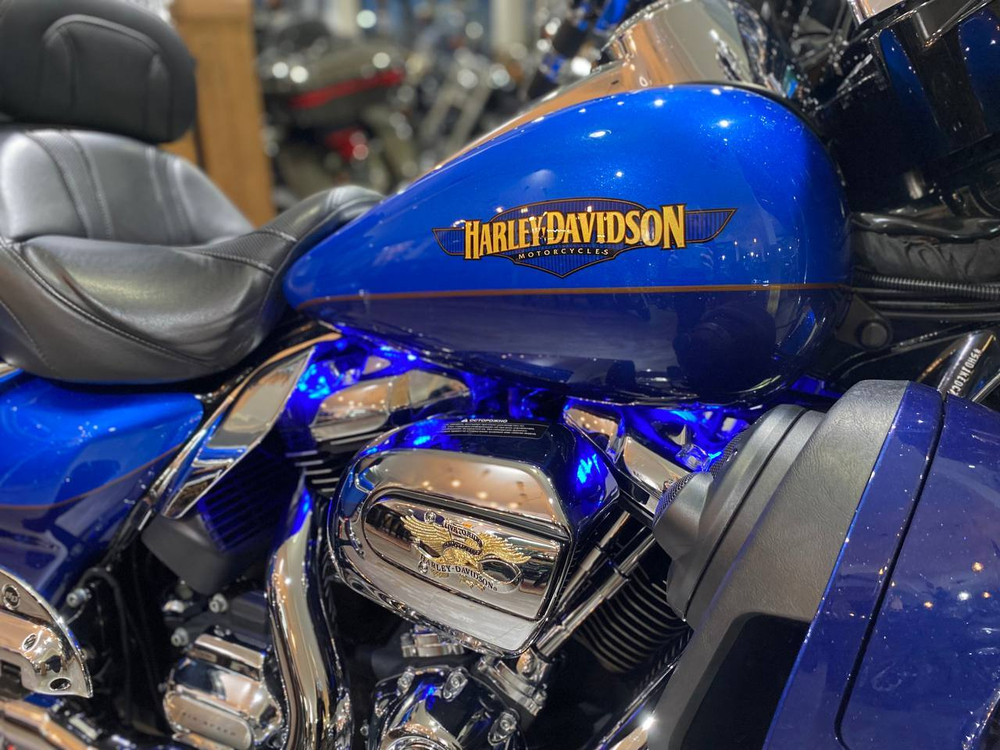 Harley Davidson с подсветкой