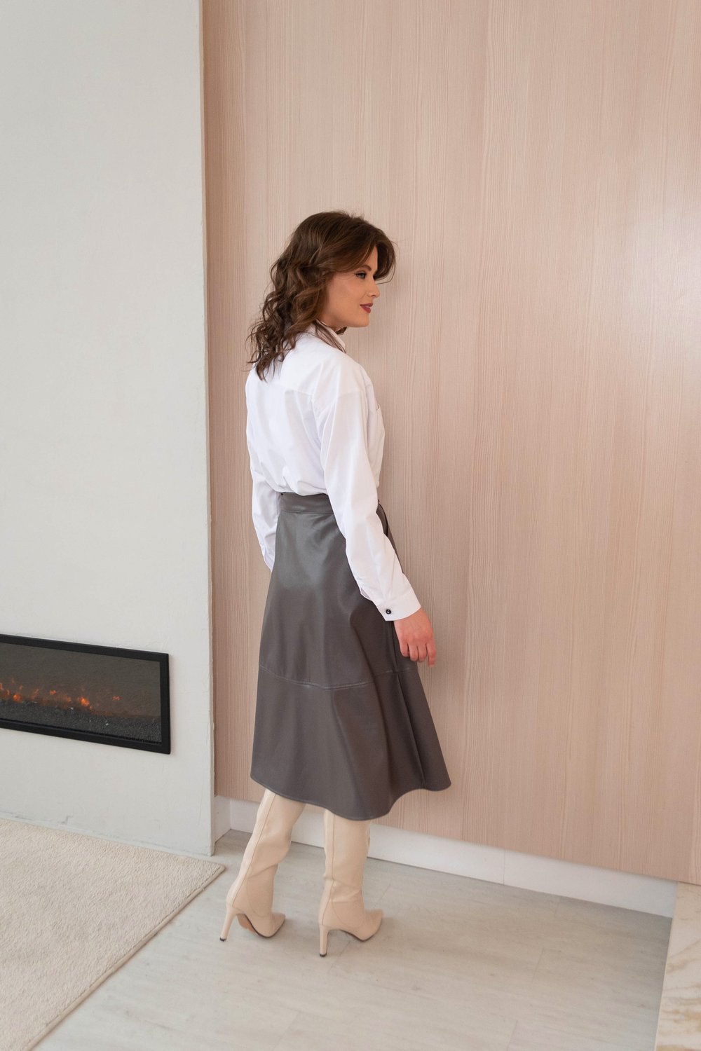 Юбка в цвете какао из экокожи