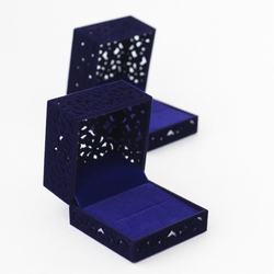 Коробочка с декоративным рисунком под кольцо