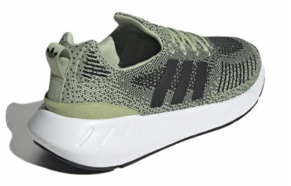 Кроссовки Adidas Originals Swift Run 22