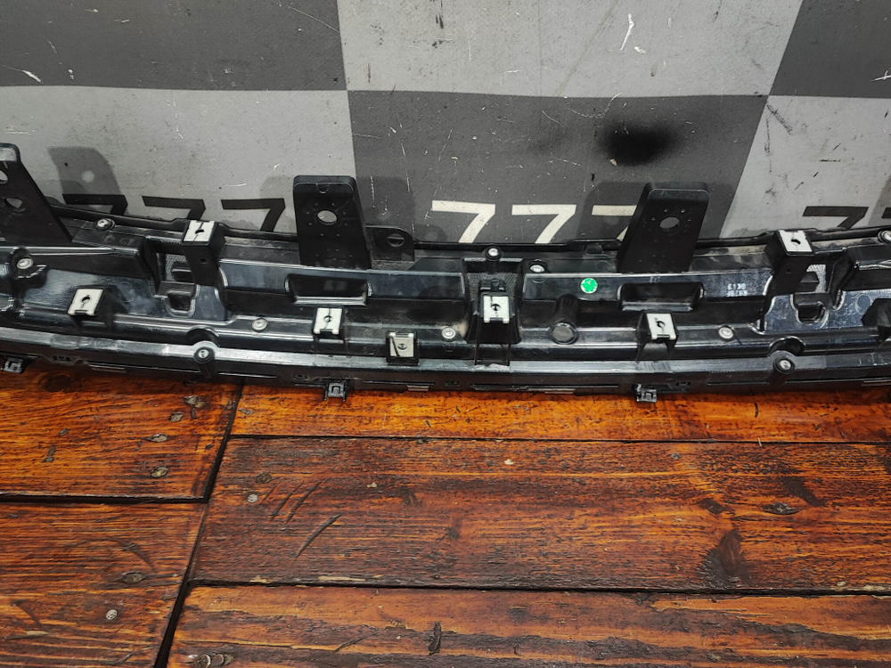 Накладка решетки радиатора Changan CS55PLUS 21-нв Б/У Оригинал S203F2805010100AA