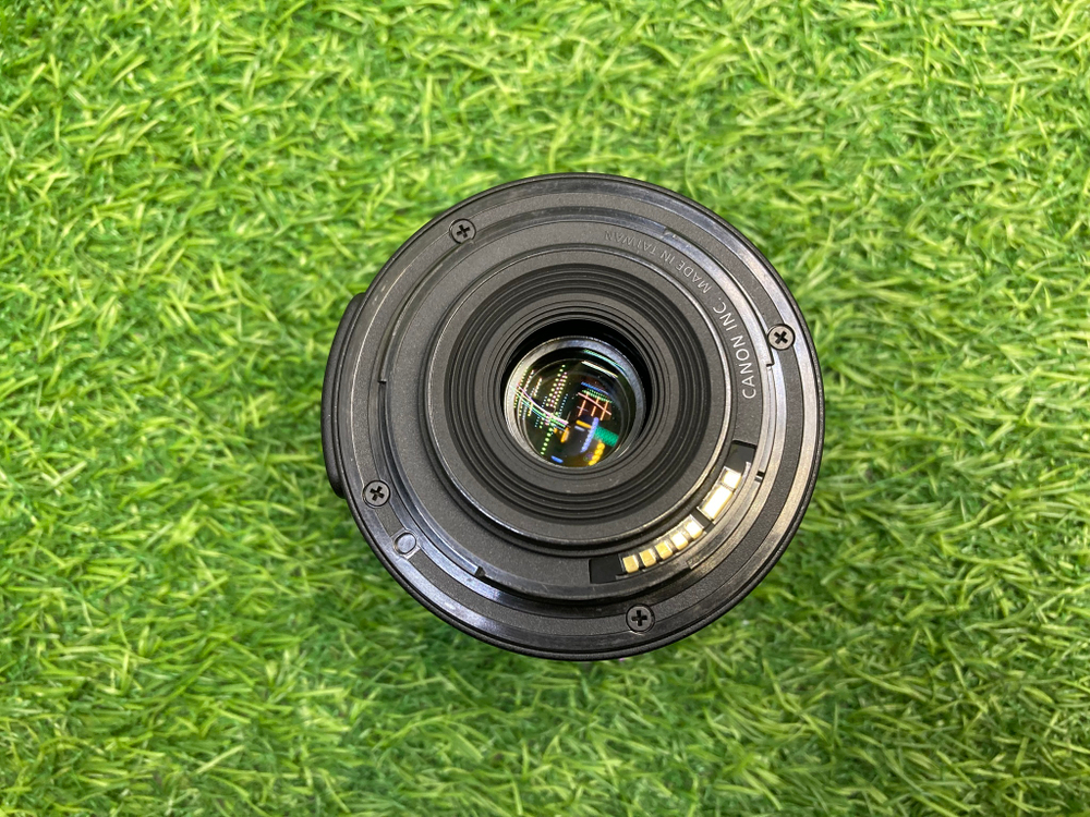 Canon 650D kit 18-55mm IS II 8.000 кадров