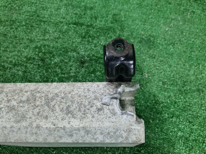 Усилитель передний Toyota LC Prado 150 (2013-2017)