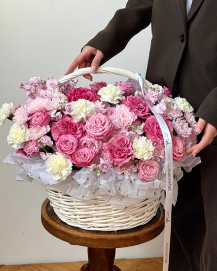Цветочная корзина в розовых оттенках размер XL