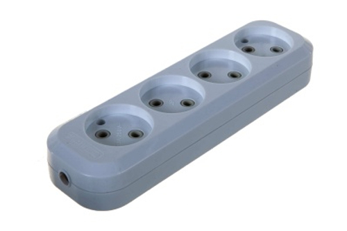 Колодка розеточная 4 гнезда б/з 2P белая 10А 250В TDM