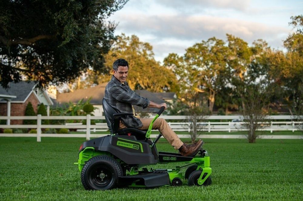 Райдер садовый GC82ZT107 аккумуляторный с нулевым радиусом разворота Greenworks Арт. 7404107, 82V, без АКБ и ЗУ