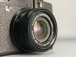 Fujifilm X10