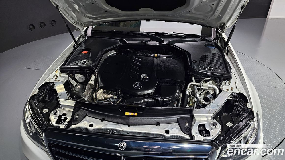 Mercedes-Benz E-Class W213 E220d 4MATIC Exclusive (09.2019)