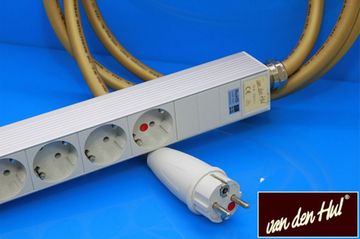 Сетевой разветвитель Van den Hul M.C. The Mainsstream Hybrid Powerblock Длина 2,5 метра на 7 розеток