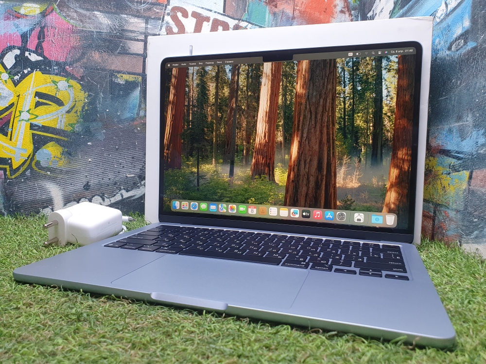 MacBook Air 13 (2025, M4) A3240 16Gb/256Gb 7циклов