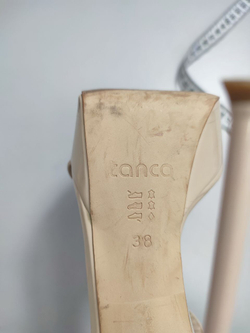 Босоножки Tanca кожаные 38 размер