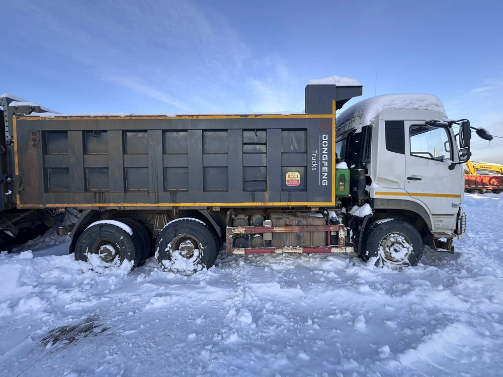 DongFeng KC 6x4 Самосвал KC (Дизельный, 8,9 л, 333 л.с., МТ)