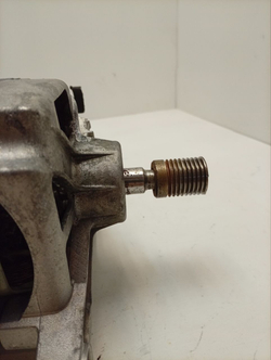 EWT1221 кт12 Двигатель для стиральной машины Electrolux 12494610 8 контактов б/у