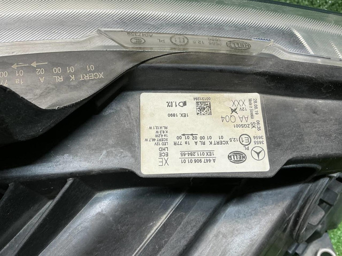 Фара левая Mercedes V W447 (2014-н.в.) LED