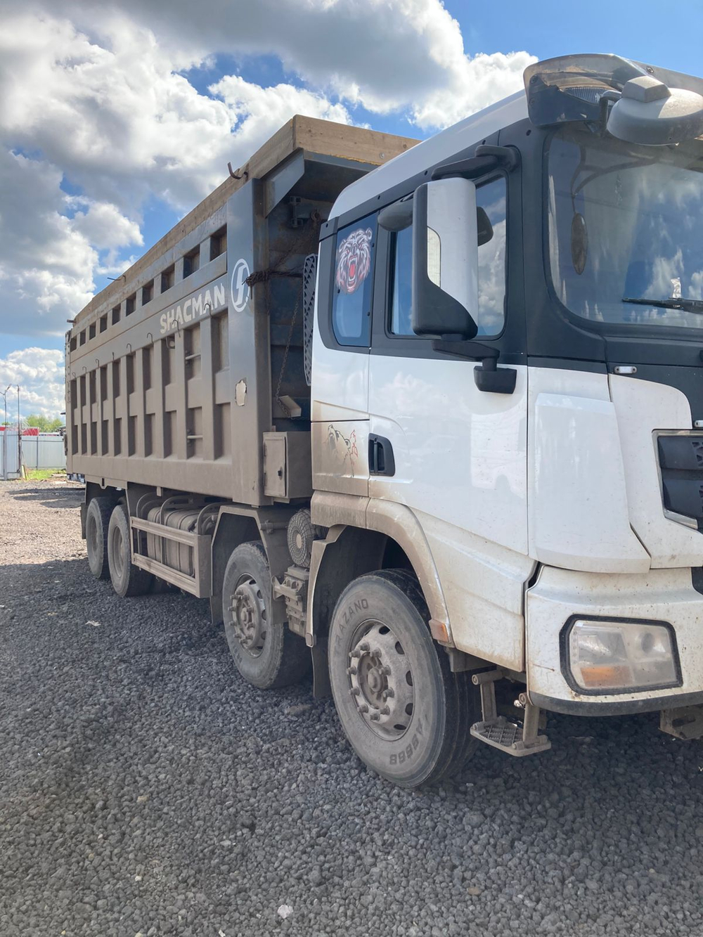 Shacman (Shaanxi) SX* 8x4 Самосвал SX331863366 (Дизельный, 12,5 л, 544 л.с., МТ)