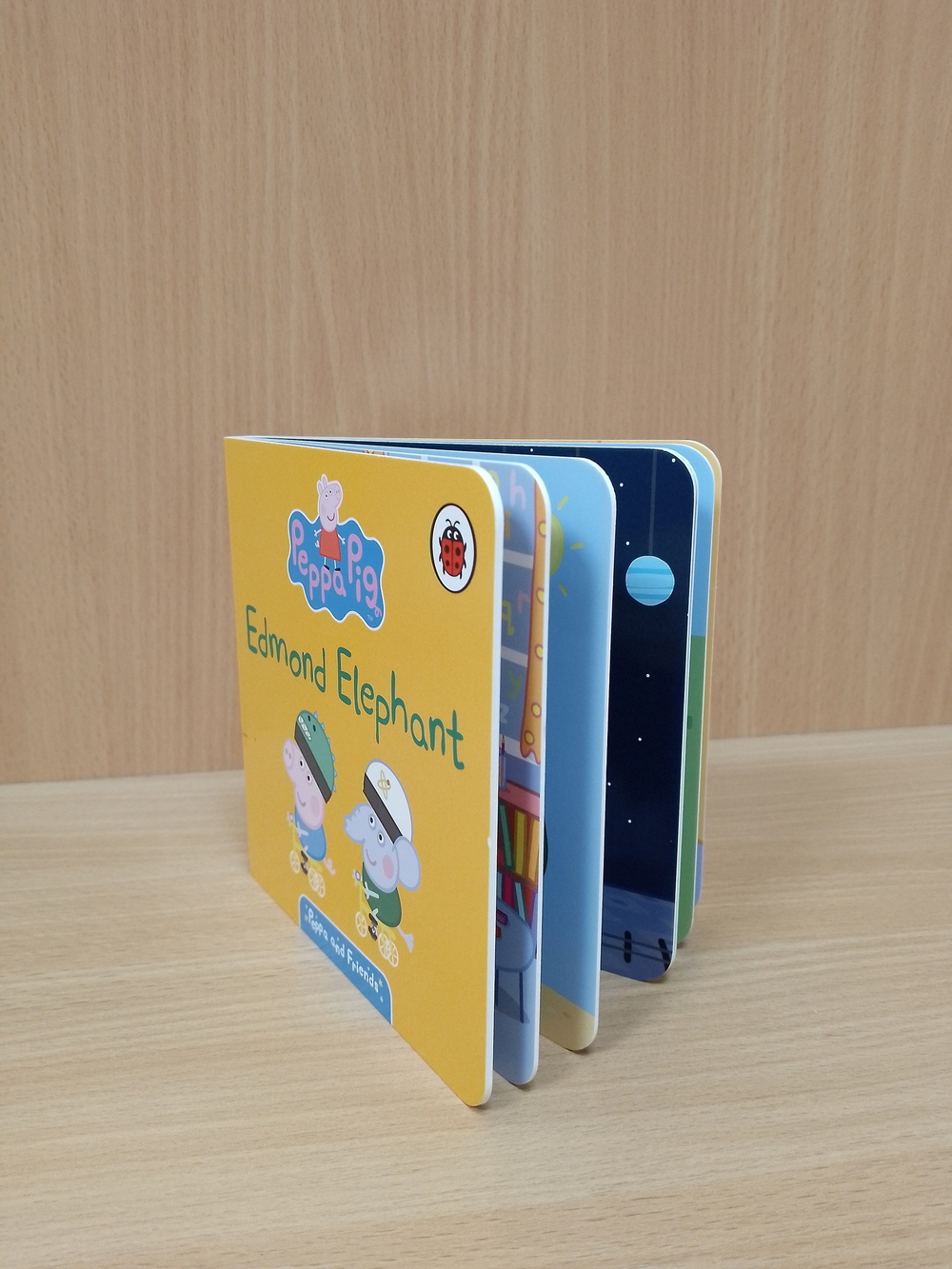 Ladybird Peppa & Friends: Edmond Elephant